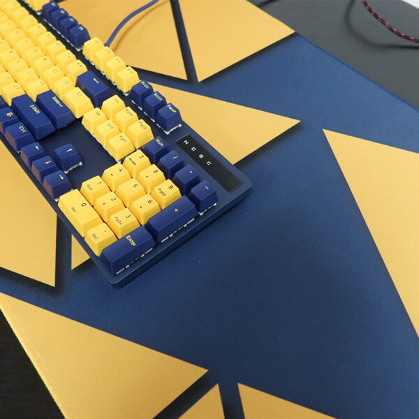 deskmat and keybaord